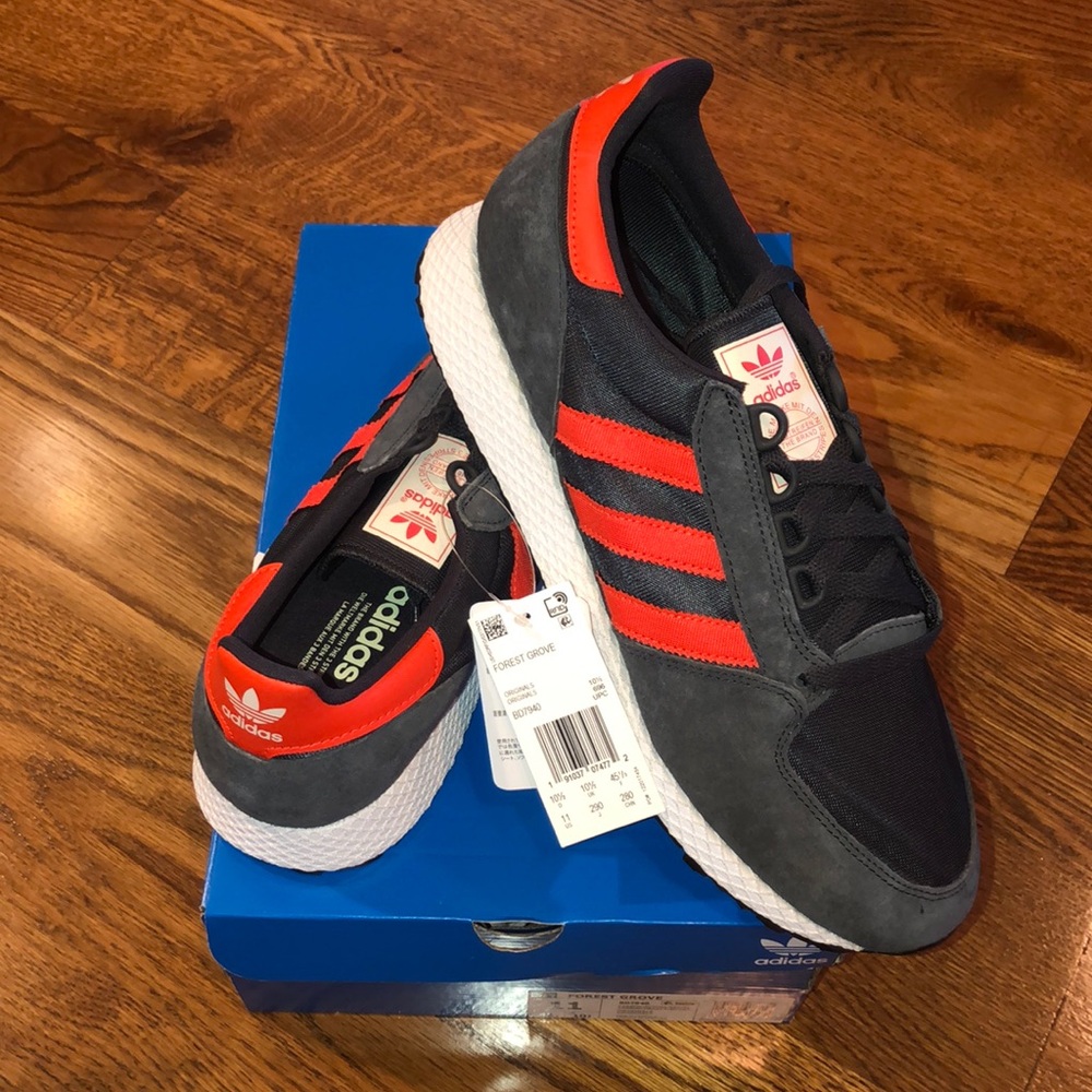 Adidas Originals Forest Grove Sneaker - NIB!